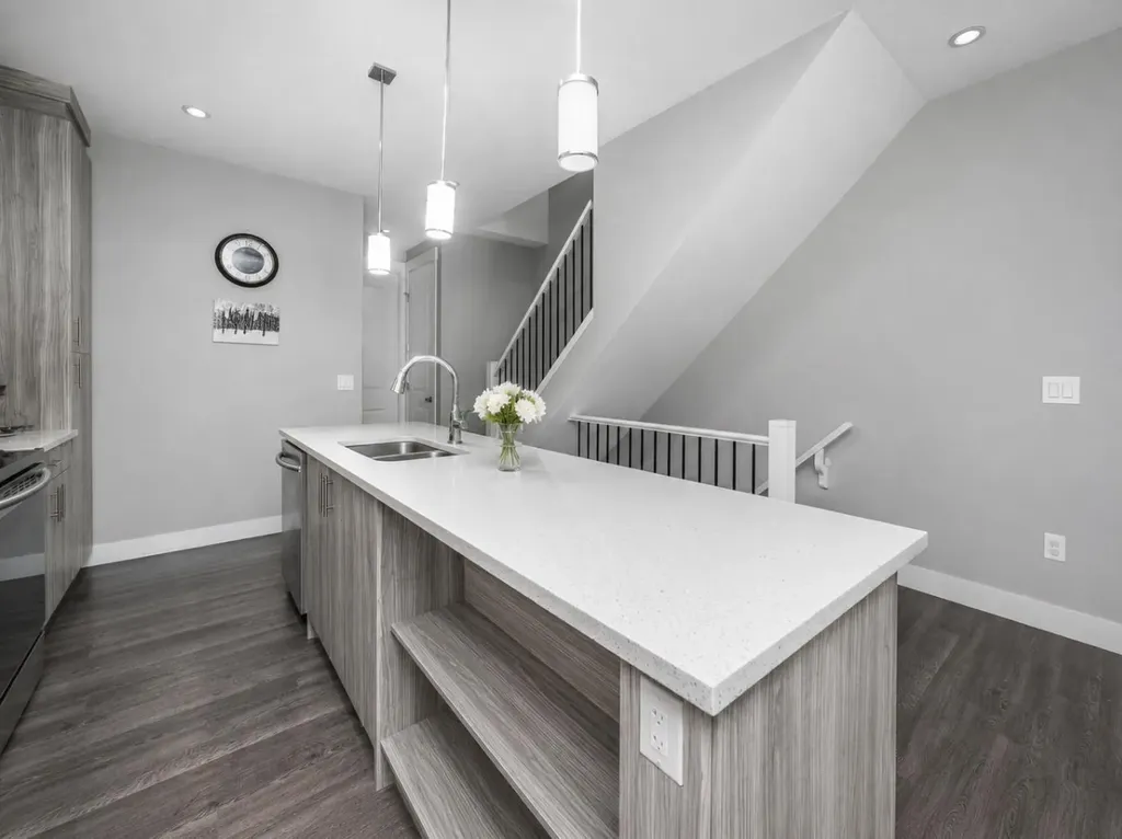 76 Skyview Link NE Calgary AB T3N 1N6