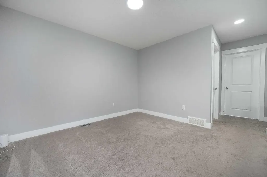 76 Skyview Link NE Calgary AB T3N 1N6