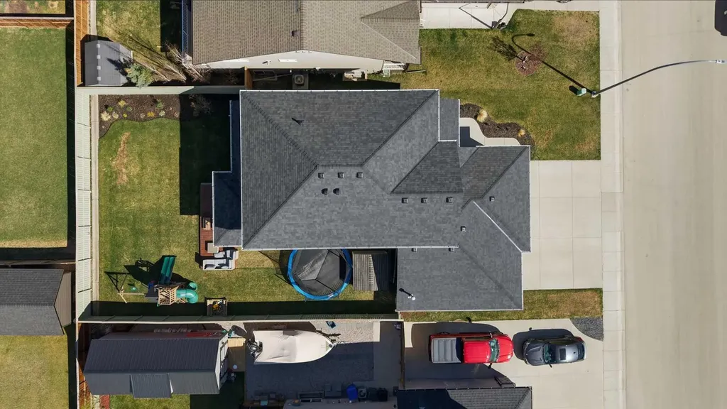 10 Viceroy Crescent Olds AB T4H 0C4