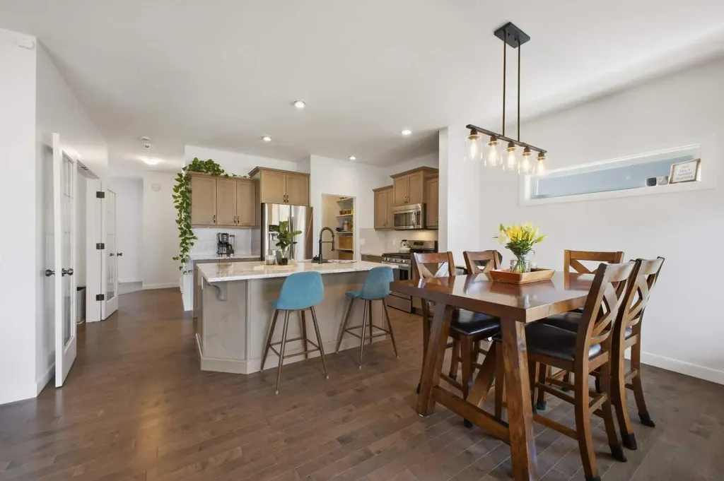 10 Viceroy Crescent Olds AB T4H 0C4