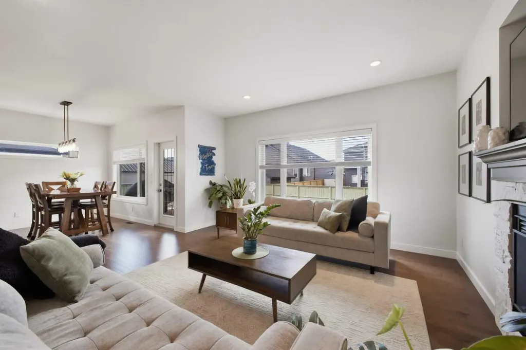 10 Viceroy Crescent Olds AB T4H 0C4