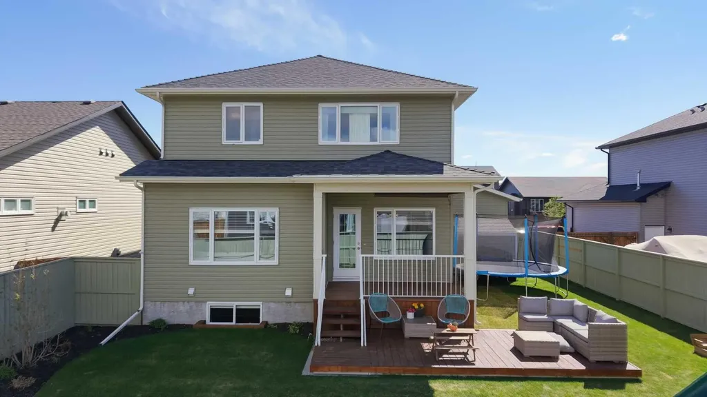 10 Viceroy Crescent Olds AB T4H 0C4