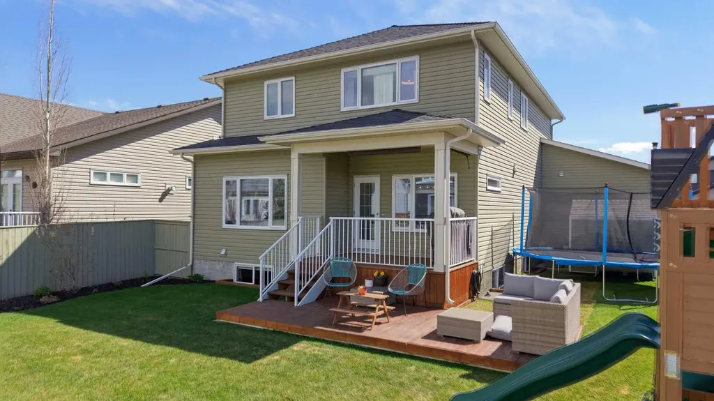 10 Viceroy Crescent Olds AB T4H 0C4