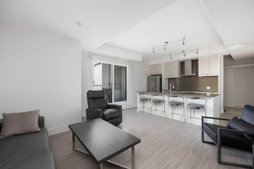 10218 King Street Fort Mcmurray AB T9H1X9