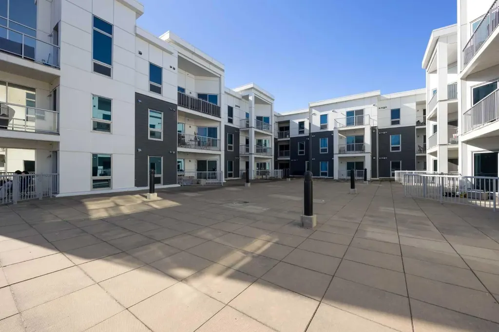 10218 King Street Fort Mcmurray AB T9H1X9