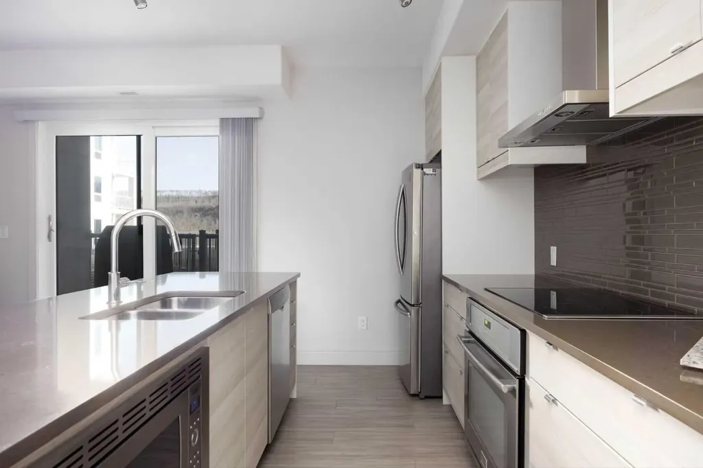 10218 King Street Fort Mcmurray AB T9H1X9