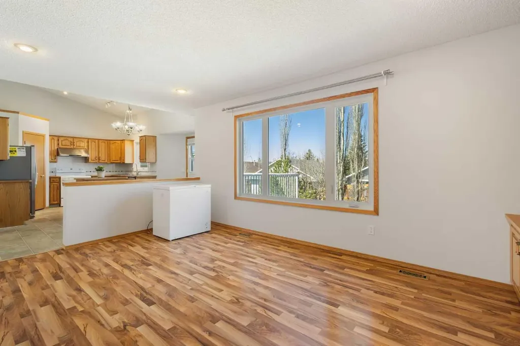 119 Citadel Hills Place NW Calgary AB T3G 3V5