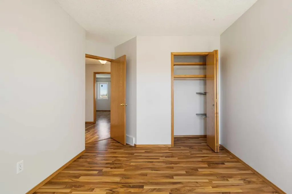 119 Citadel Hills Place NW Calgary AB T3G 3V5