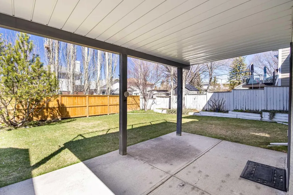 119 Citadel Hills Place NW Calgary AB T3G 3V5