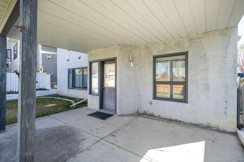 119 Citadel Hills Place NW Calgary AB T3G 3V5