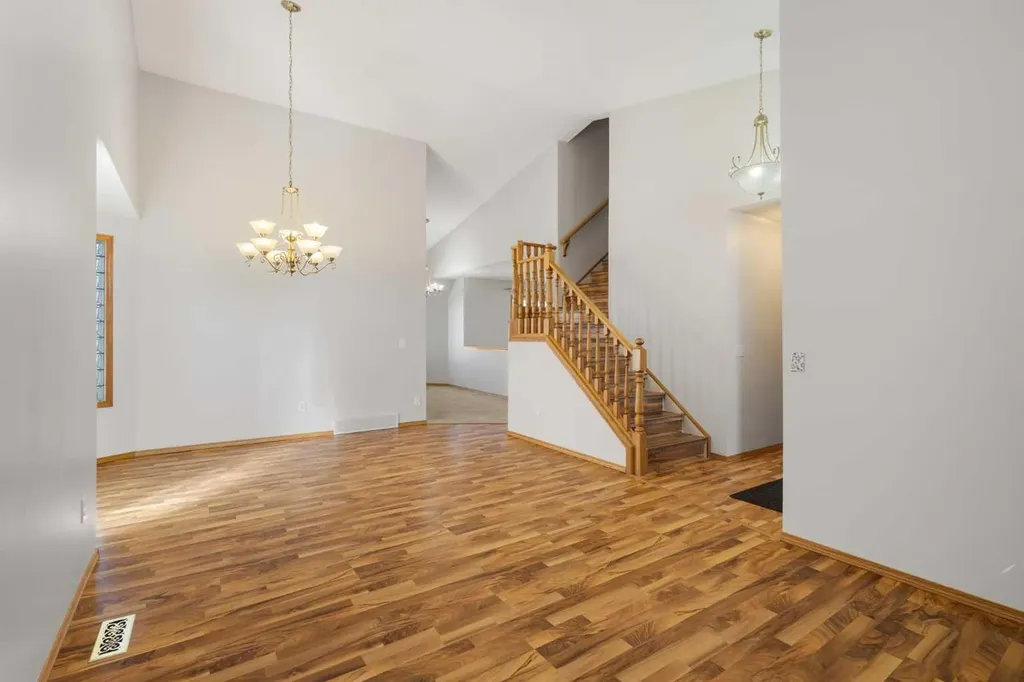 119 Citadel Hills Place NW Calgary AB T3G 3V5
