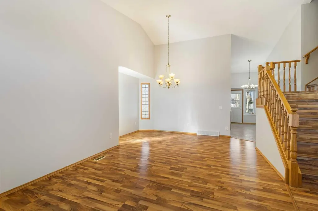 119 Citadel Hills Place NW Calgary AB T3G 3V5