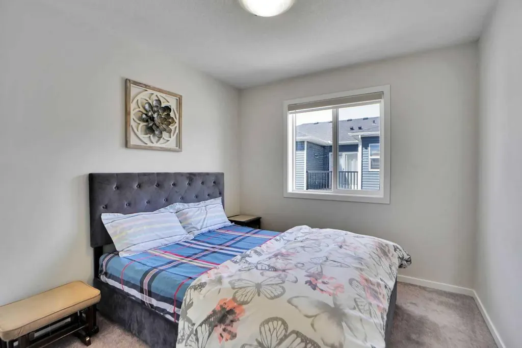 60 Cityside Grove NE Calgary AB T3N 1C9