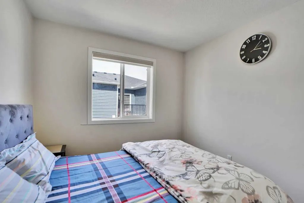 60 Cityside Grove NE Calgary AB T3N 1C9