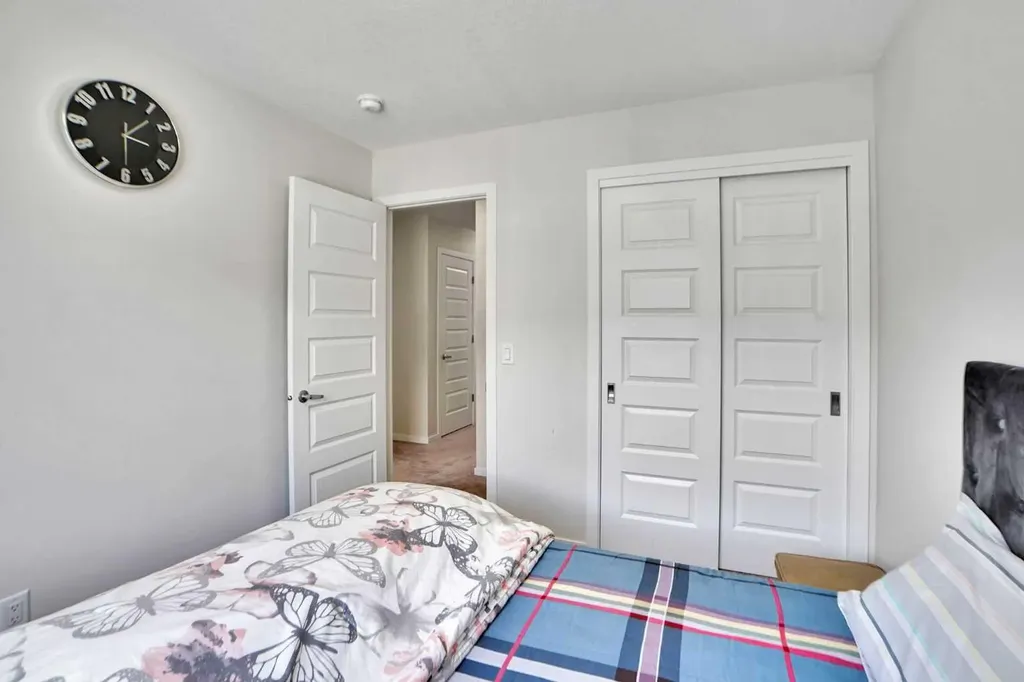 60 Cityside Grove NE Calgary AB T3N 1C9