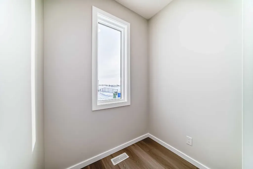 20592 Sheriff King Street SW Calgary AB T2X 6T5