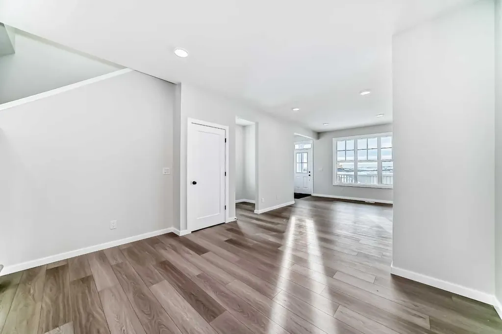 20592 Sheriff King Street SW Calgary AB T2X 6T5