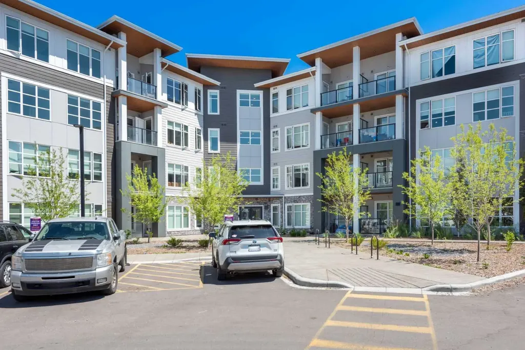 681 Savanna Boulevard N Calgary AB T3J 5N9