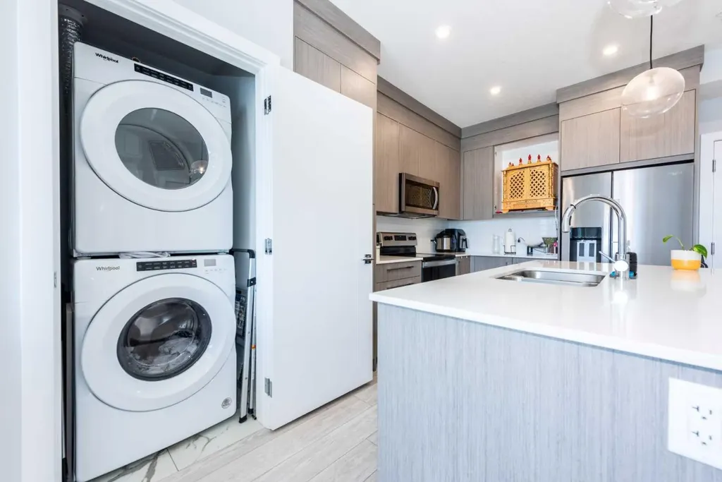 681 Savanna Boulevard N Calgary AB T3J 5N9