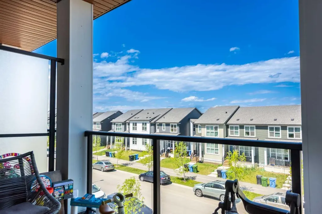 681 Savanna Boulevard N Calgary AB T3J 5N9