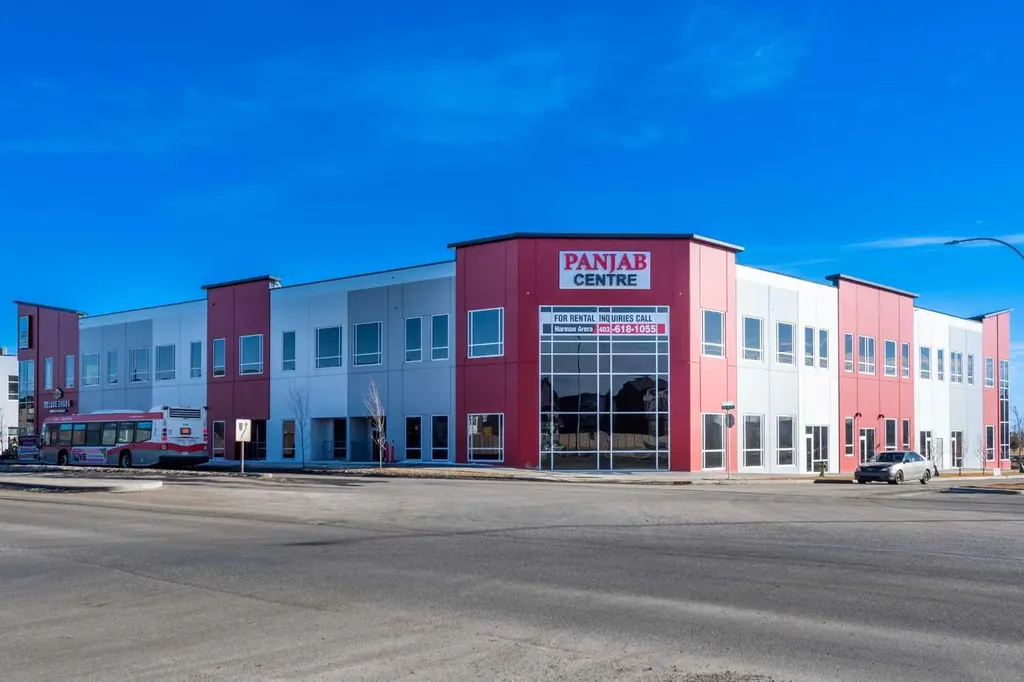 681 Savanna Boulevard N Calgary AB T3J 5N9