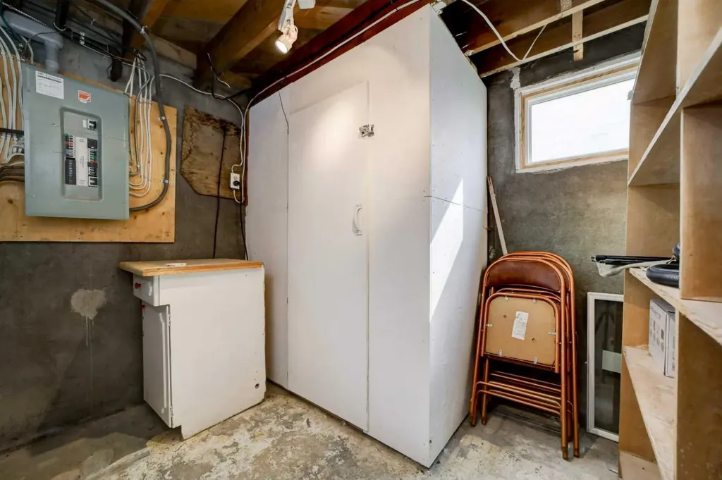 307 Grey Street Granum AB T0L 1A0