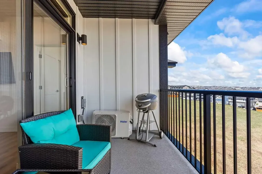 50 Sage Hill Walk NW Calgary AB T3R 2E8