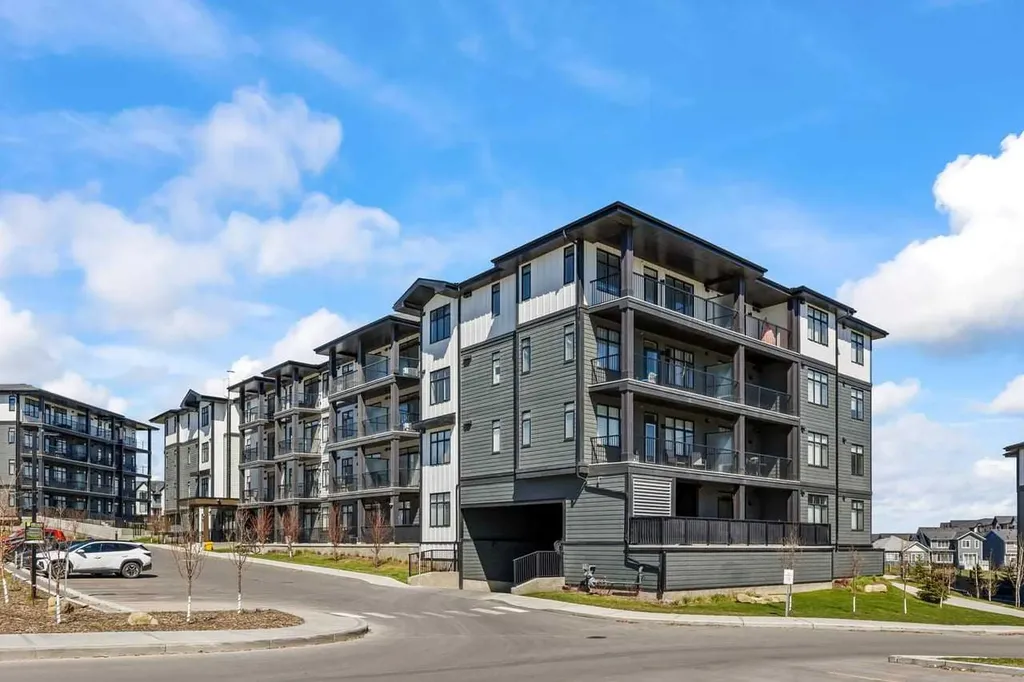 50 Sage Hill Walk NW Calgary AB T3R 2E8
