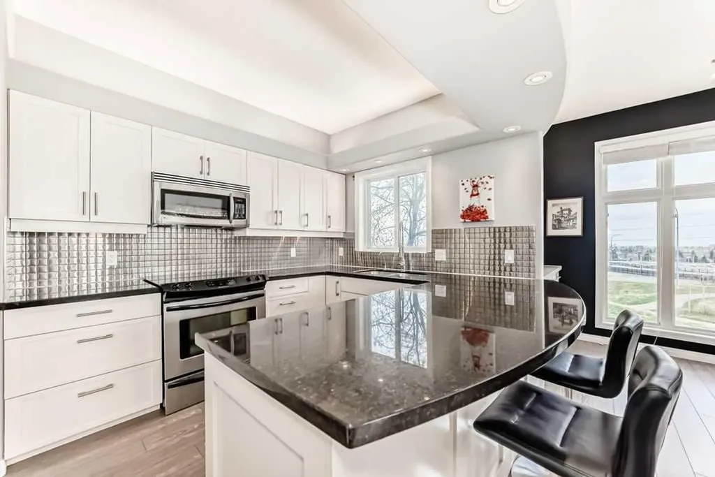 5616 14 Avenue SW Calgary AB T3H 3P9