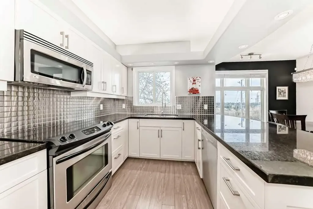 5616 14 Avenue SW Calgary AB T3H 3P9