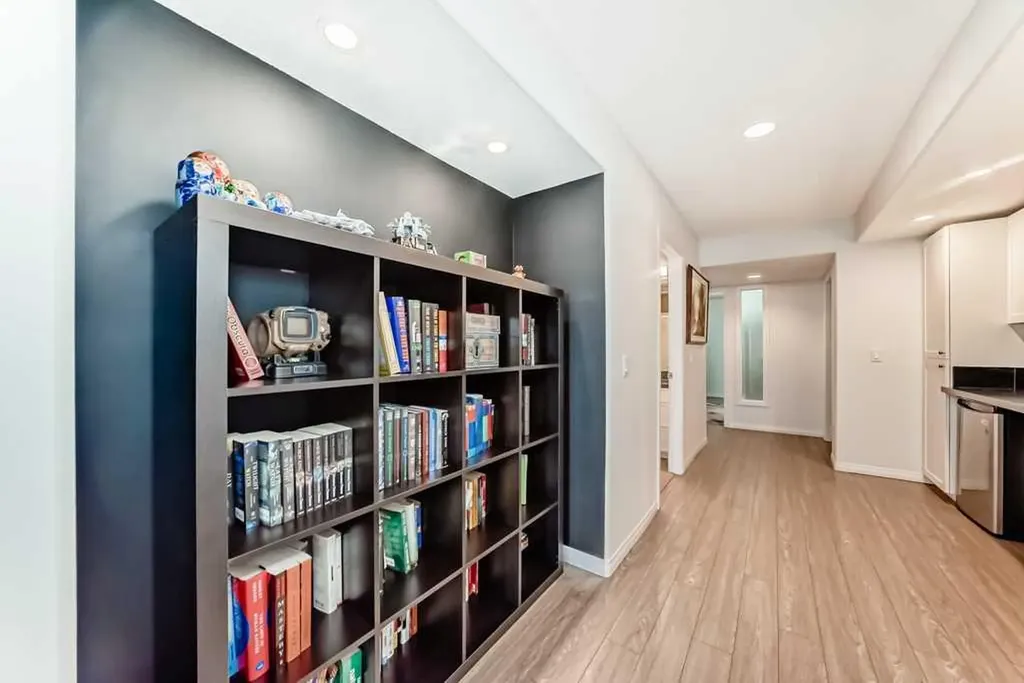 5616 14 Avenue SW Calgary AB T3H 3P9