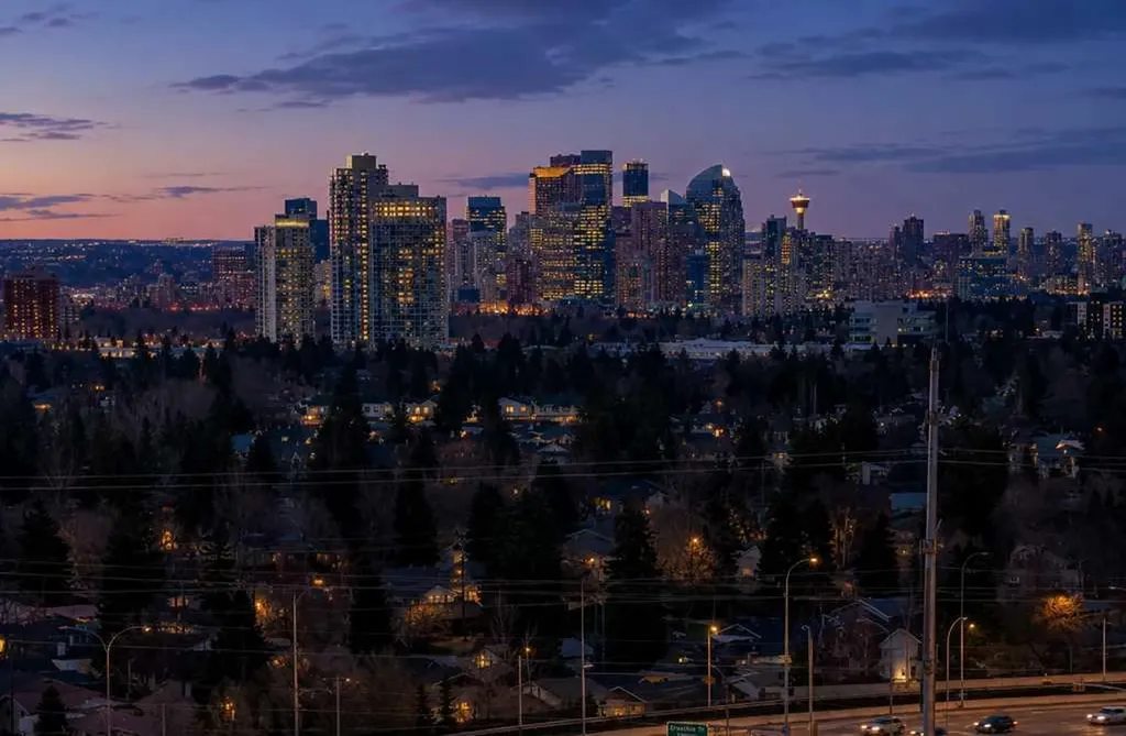 5616 14 Avenue SW Calgary AB T3H 3P9