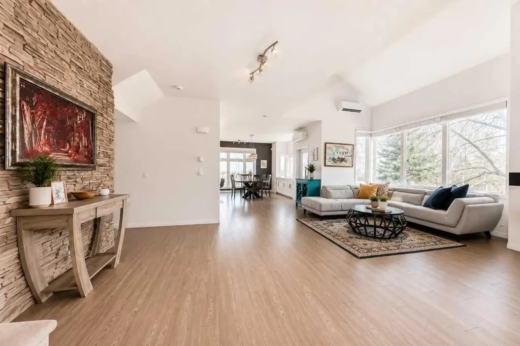 5616 14 Avenue SW Calgary AB T3H 3P9