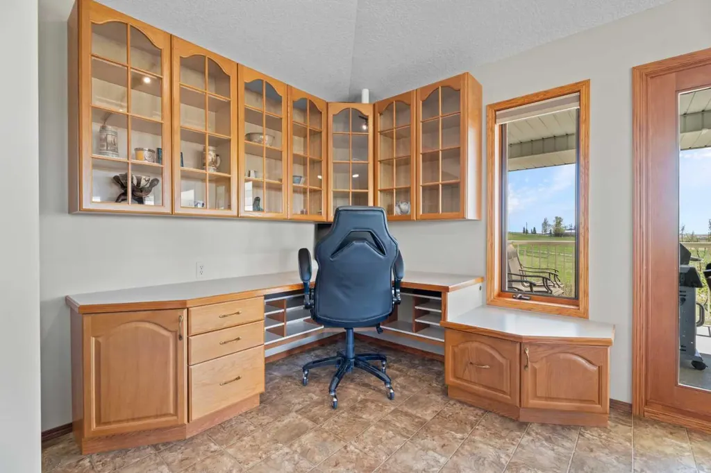 434183 2 Street E Rural Foothills County AB T1S 6B3
