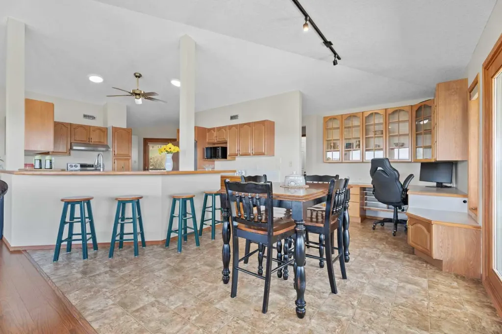 434183 2 Street E Rural Foothills County AB T1S 6B3