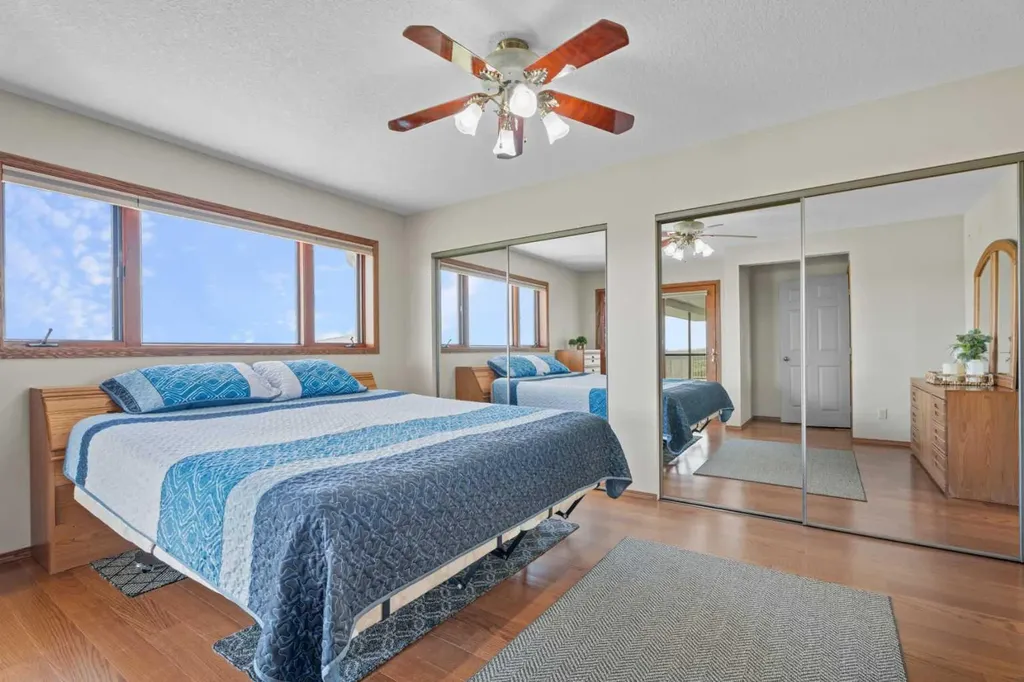434183 2 Street E Rural Foothills County AB T1S 6B3