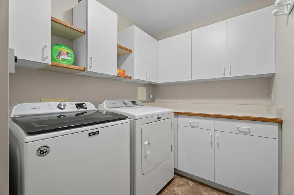 434183 2 Street E Rural Foothills County AB T1S 6B3
