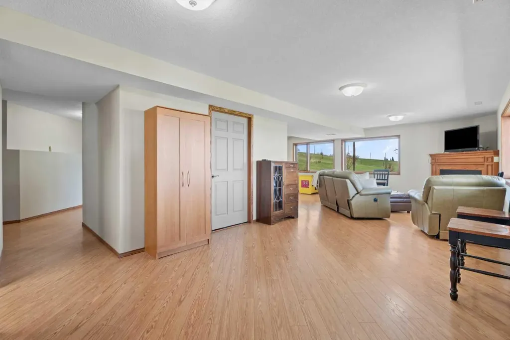 434183 2 Street E Rural Foothills County AB T1S 6B3