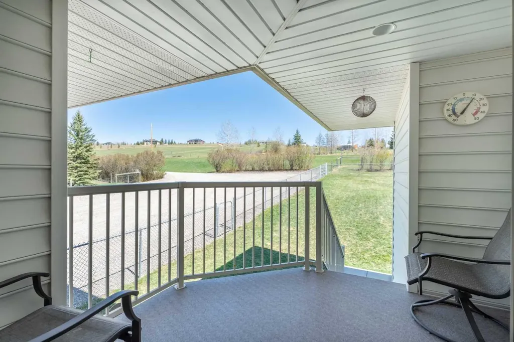 434183 2 Street E Rural Foothills County AB T1S 6B3