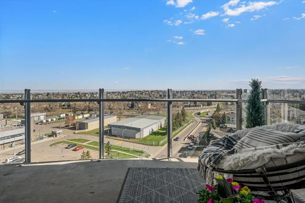 2505 17 Avenue SW Calgary AB T3E 7V3