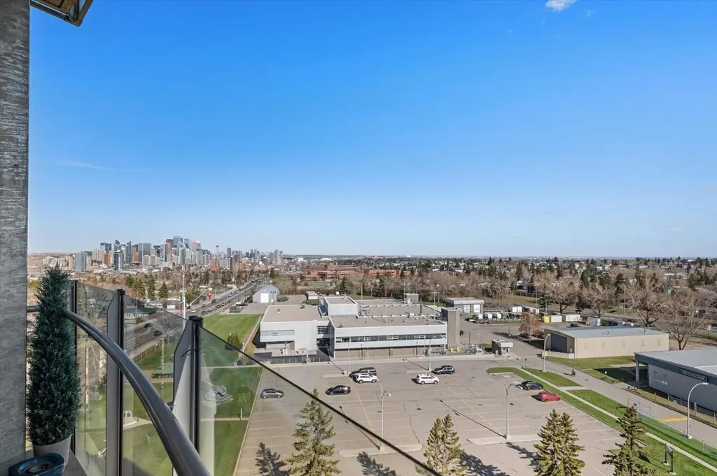 2505 17 Avenue SW Calgary AB T3E 7V3