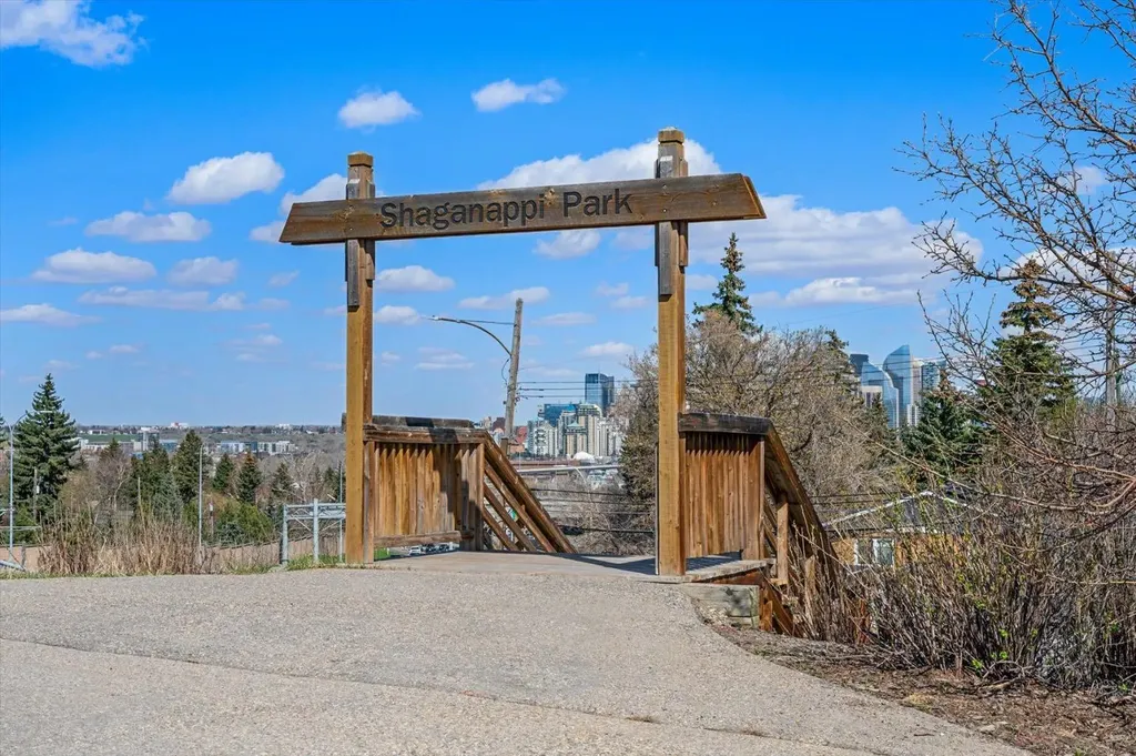 2505 17 Avenue SW Calgary AB T3E 7V3