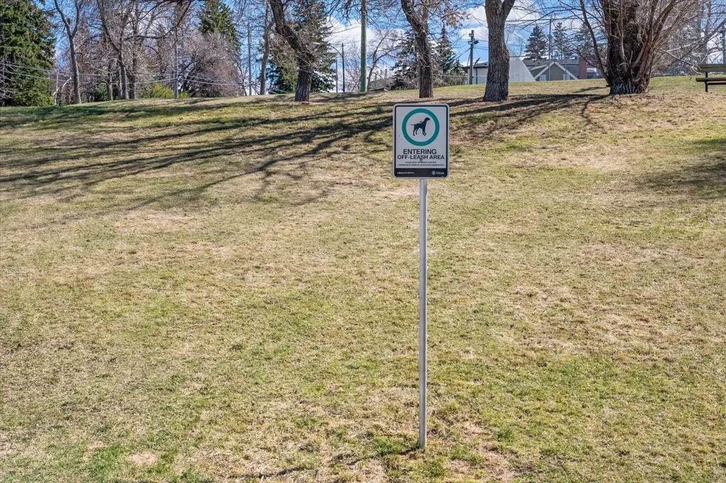 2505 17 Avenue SW Calgary AB T3E 7V3