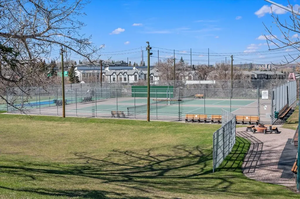 2505 17 Avenue SW Calgary AB T3E 7V3