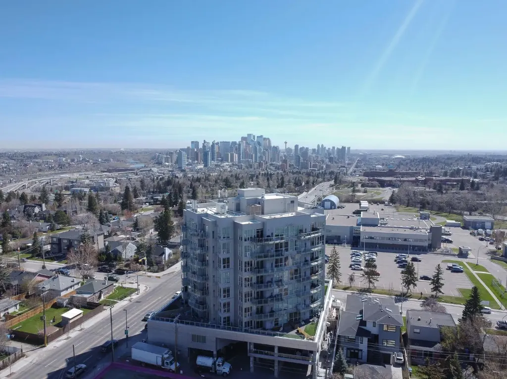 2505 17 Avenue SW Calgary AB T3E 7V3