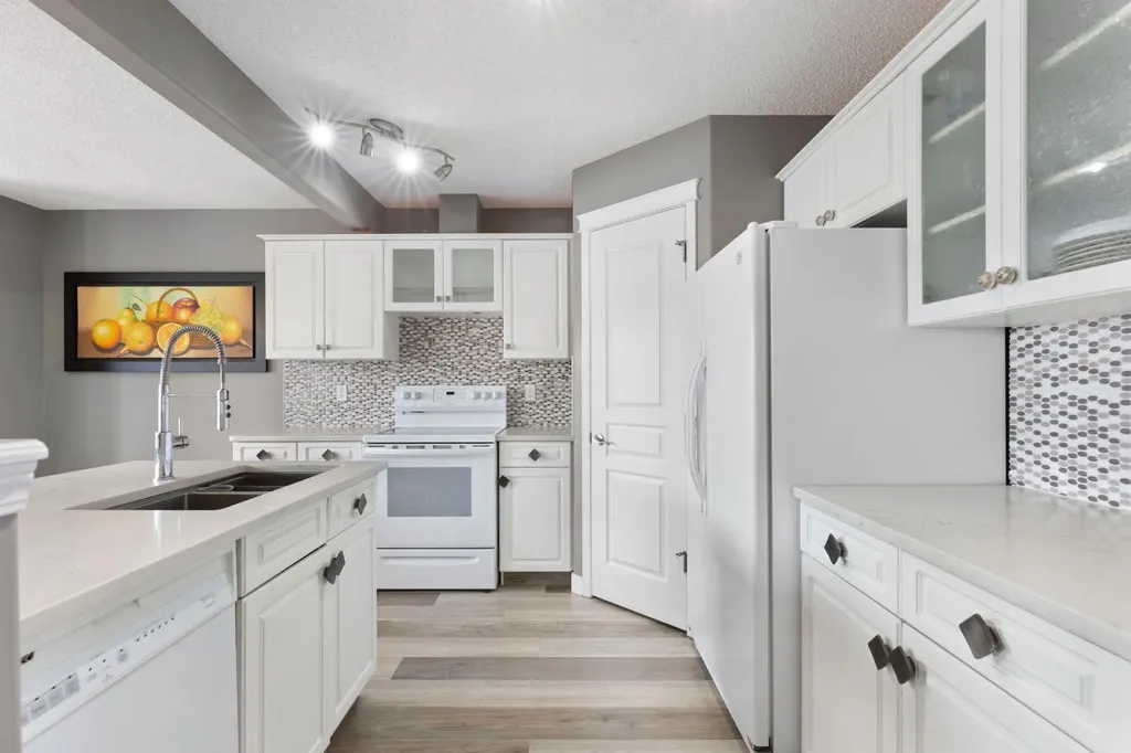 18 West Springs Gate SW Calgary AB T3H4P5