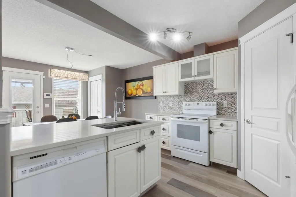 18 West Springs Gate SW Calgary AB T3H4P5
