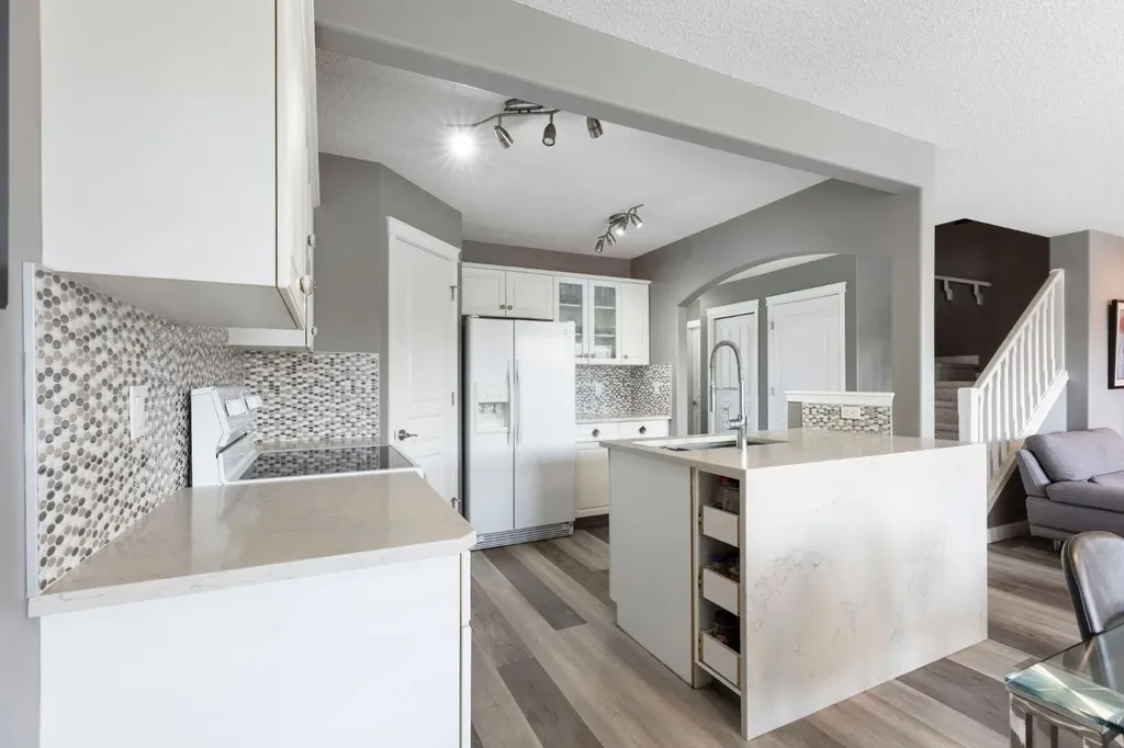 18 West Springs Gate SW Calgary AB T3H4P5
