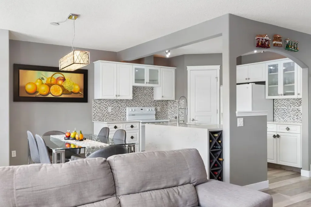 18 West Springs Gate SW Calgary AB T3H4P5