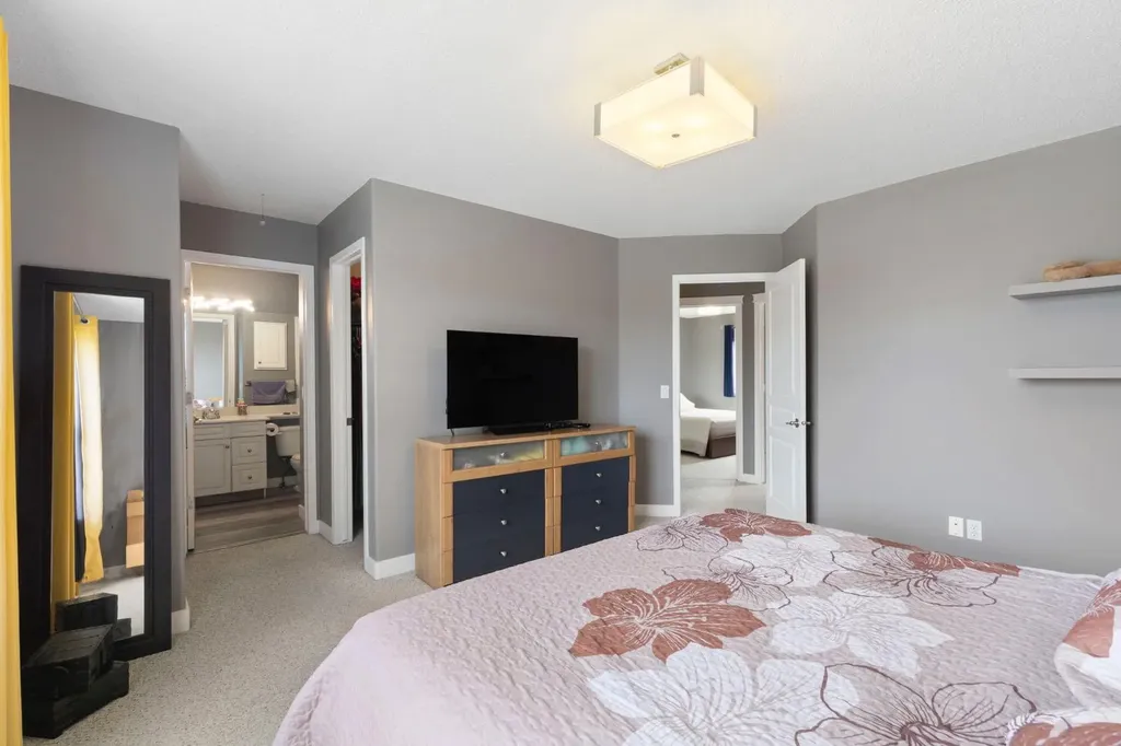 18 West Springs Gate SW Calgary AB T3H4P5
